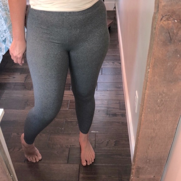 Forever 21 medium leggings - Picture 2 of 3